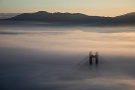 06 頭を出した秩父公園橋。雲海お馴染みの光景です。Canon EOS 5D Mark IV　Canon EF70〜200mmF4