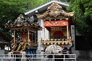 04 こちらは24日に撮影した秩父夜祭の本町屋台(右)と川瀬祭の本町屋台(左)です。２基並んでいるのを見るのは初めてです。Canon EOS 5D Mark IV　Canon EF24〜105mmF4