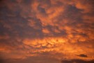 06 夕刻、乳房雲が夕焼けに染まっていました。Canon EOS 5D Mark IV　Canon EF24〜105mmF4
